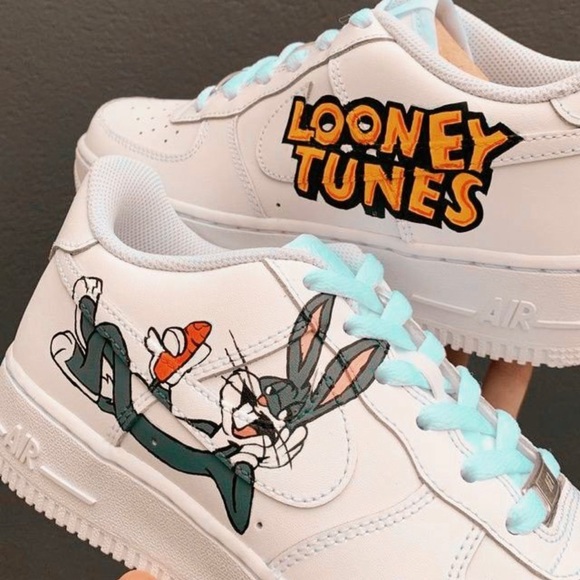 looney toon nike shoes